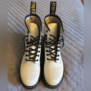 Doc Marten Air Waves